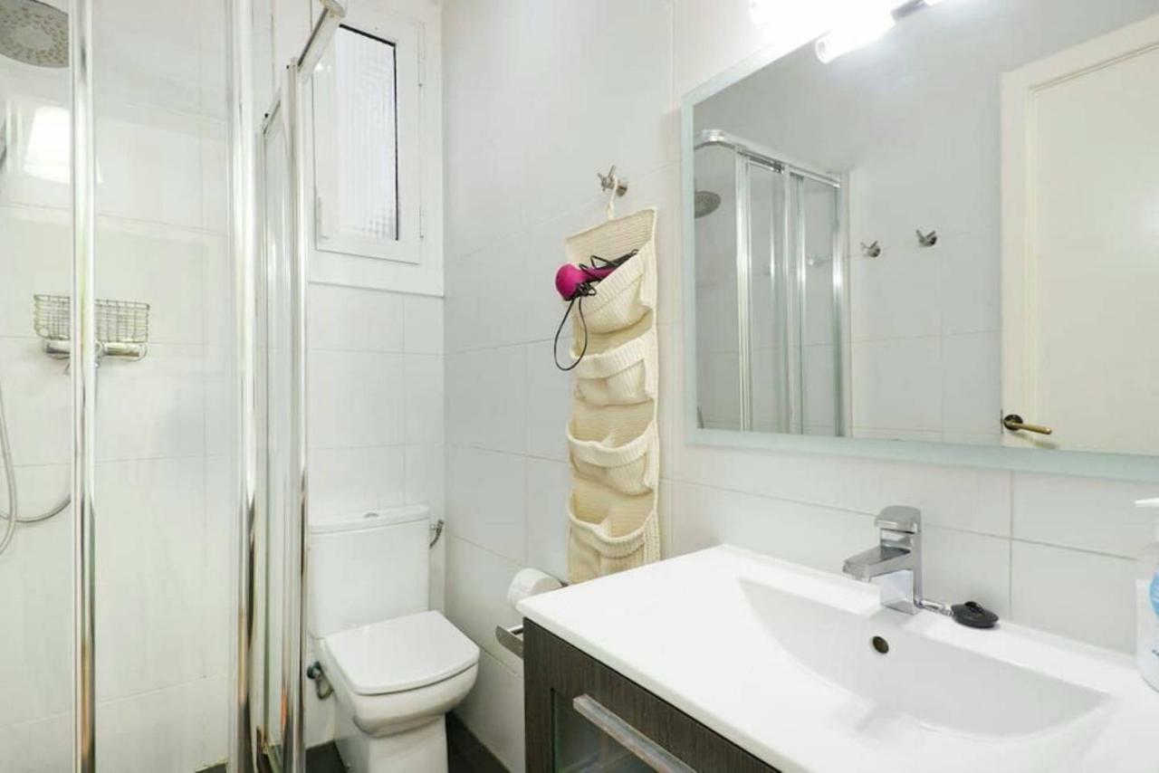 Apartamento Noemi Barcelona Bagian luar foto