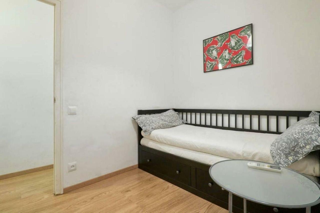 Apartamento Noemi Barcelona Bagian luar foto